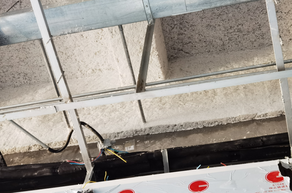 高铁站91视频黄片免费版施工视频